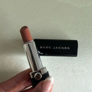 MARC JACOBS LIP CREAM - 242 NO ANGEL